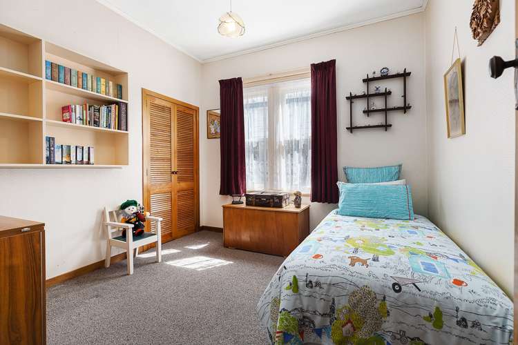 61 Tauhinu Road Miramar_9