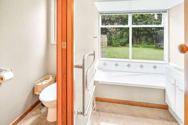 22 Chedworth Avenue Chedworth_12