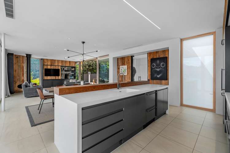 32 Edinburgh Drive Queenstown_8