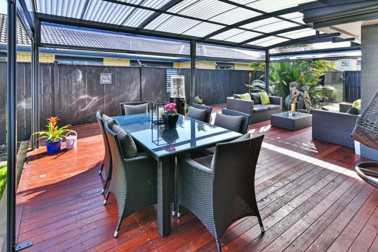 18 Turnberry Drive Wattle Downs_16