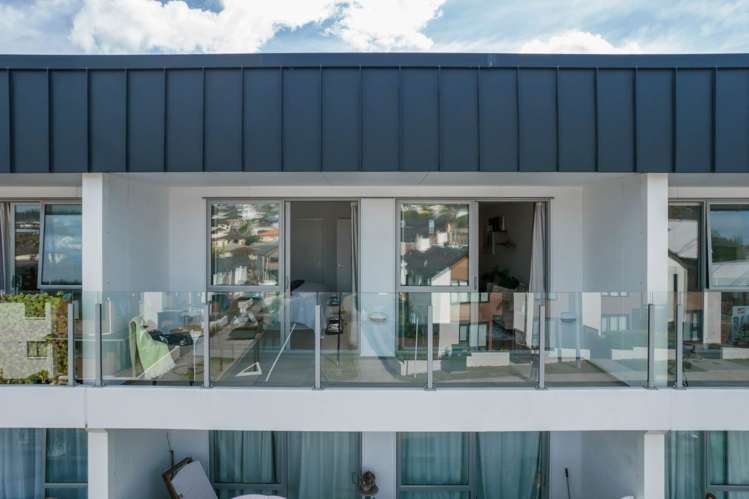 208/17 Link Crescent Stanmore Bay_31