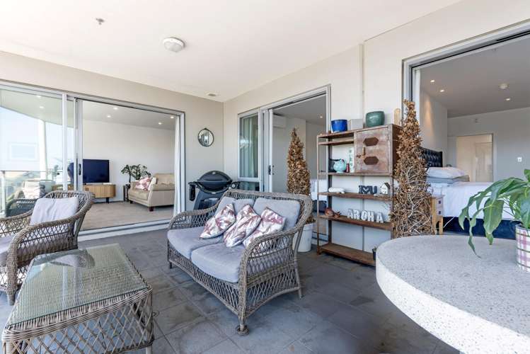 9/90 Customhouse Street Gisborne_13