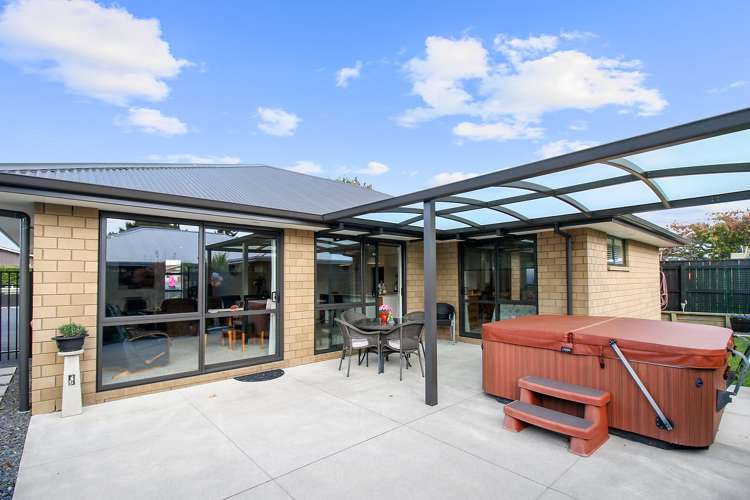 260 Coronation Avenue Welbourn_1