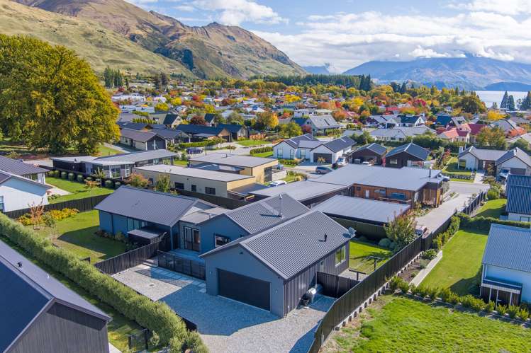 29 Little Alpha Loop Wanaka_24