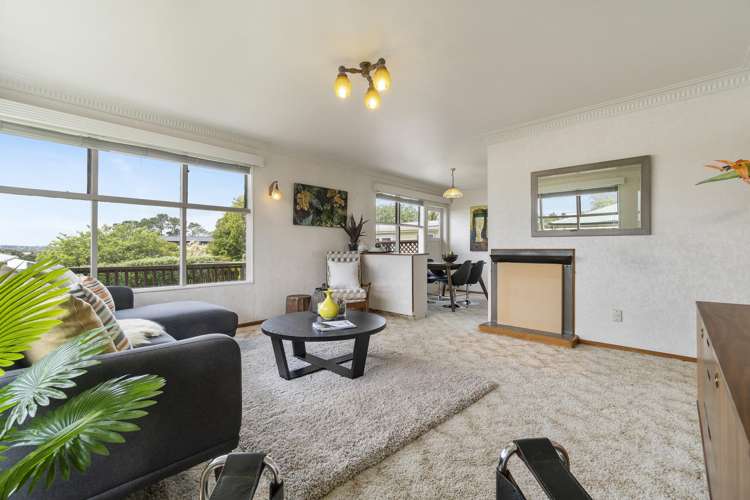 77 Tirimoana Road Te Atatu South_5