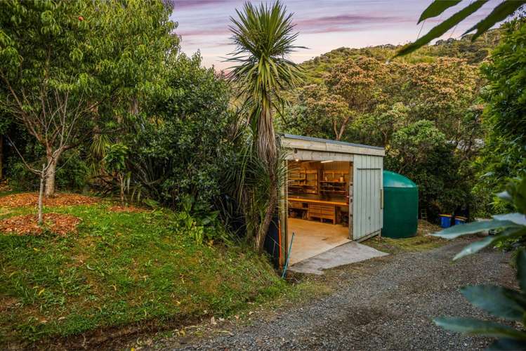 132 Seaview Road Piha_24
