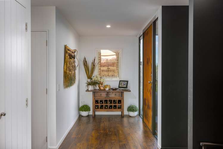 64 Mountvista Road Fernside_5