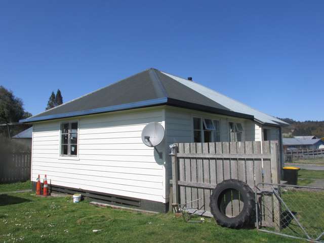 6 Conlon Street Reefton_4