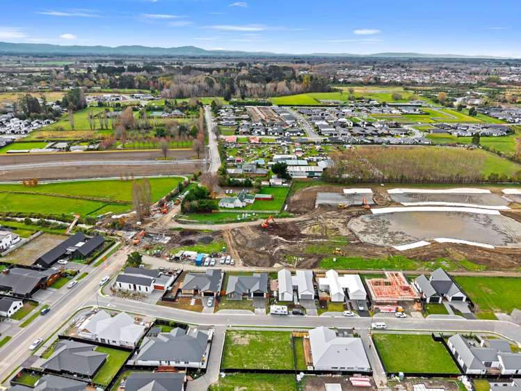 10 Elsie Lange Way Casebrook_12