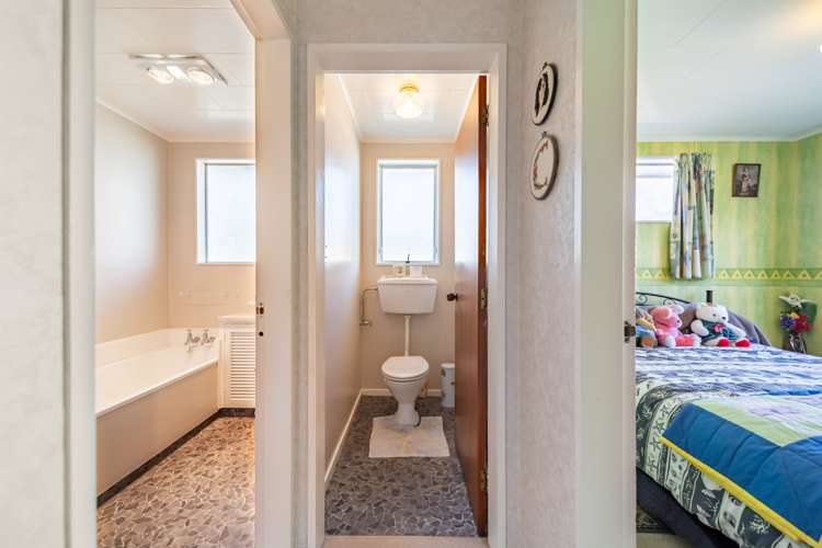 11 Dakota Grove Totara Park_13