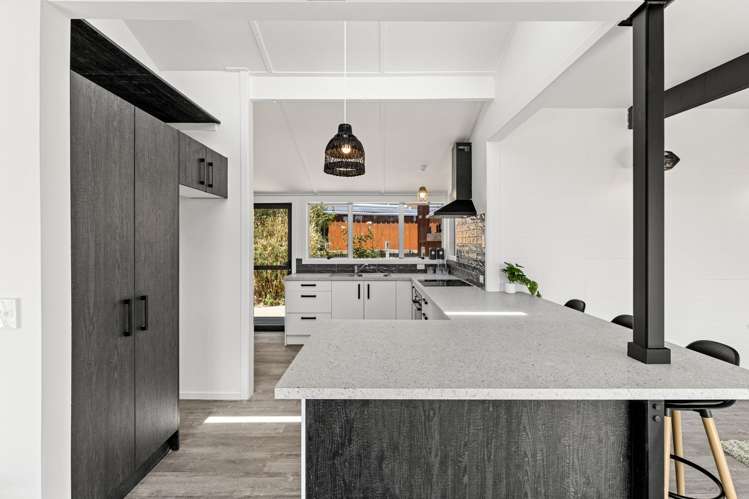 146 Mt View Road Bastia Hill_7