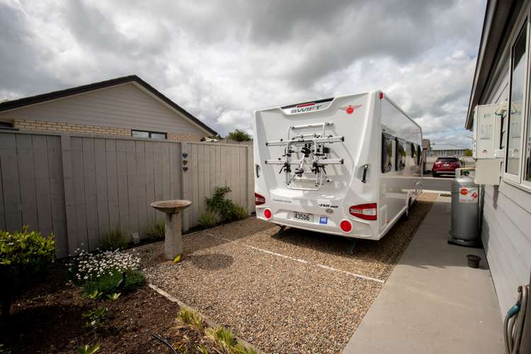 3 Black Rock Way Paeroa_17