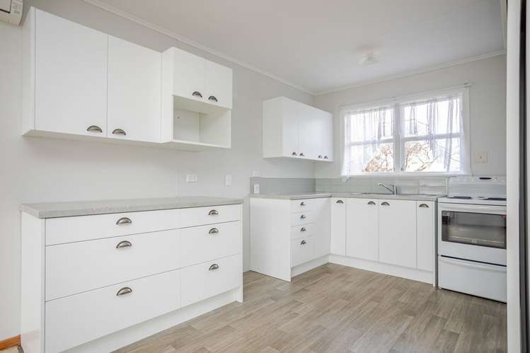 9/25 Queen Street Dannevirke_2