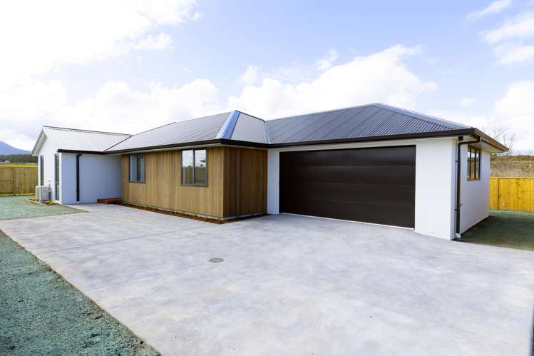 20 Wharariki Rise_0