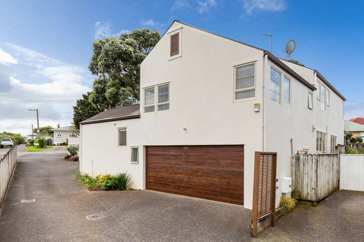 11 Warren Avenue Three Kings_25