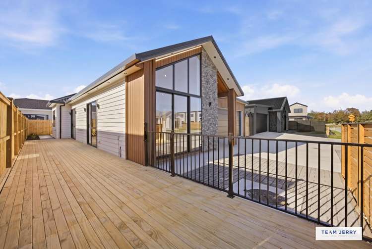 16 Tuwai Crescent Opaheke_29