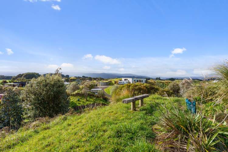 24 Strathnaver Glen Waikawa Beach_13