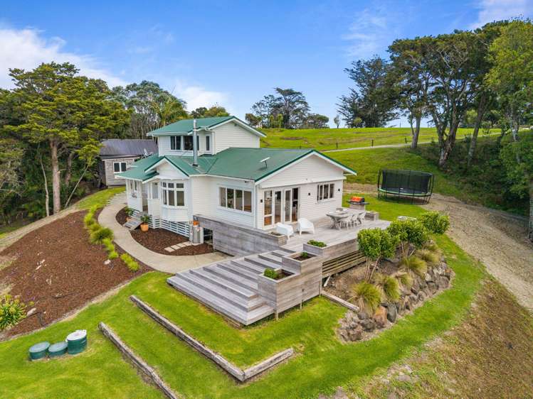 221 Mountain Road Maungaturoto_7