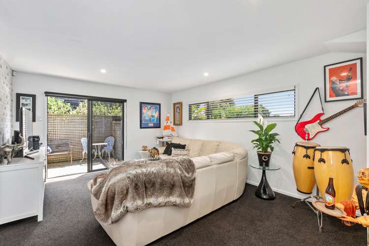 131 Omaha Drive Omaha_16