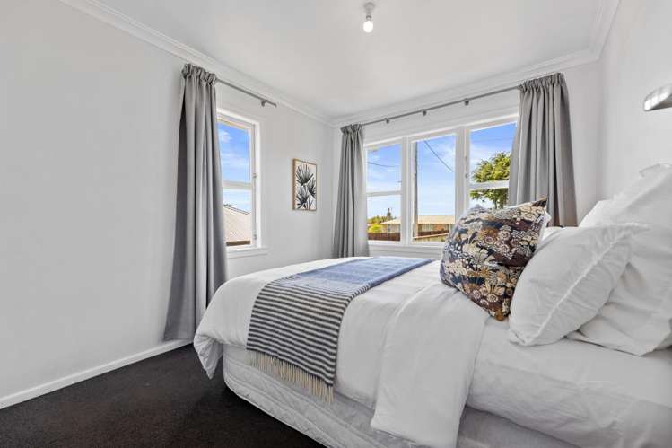 21 Hinemoa Avenue Taupō_11