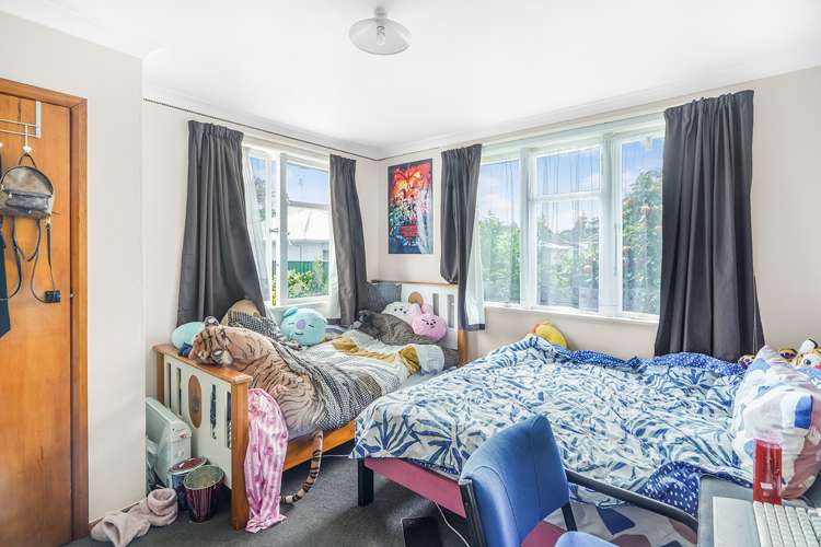 5 Montgomery Crescent Bader_5