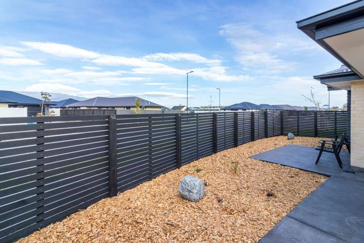 73 Sunline Avenue Lincoln_23