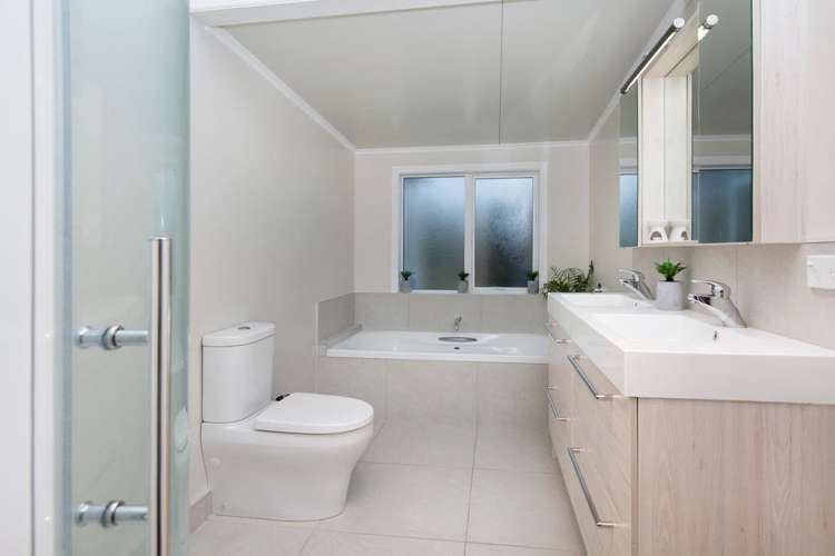 64 Patons Road Howick_15