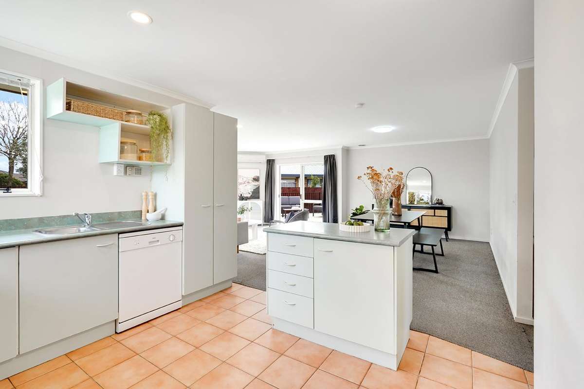 20 Bouverie Crescent_5
