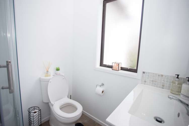 73 Hargood Street Woolston_13