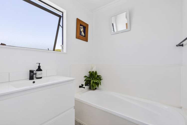 19 Clifford Avenue Bishopdale_10