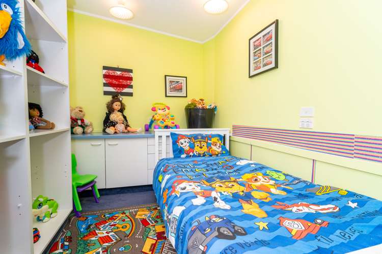 4 Hamilton Court Milton_24