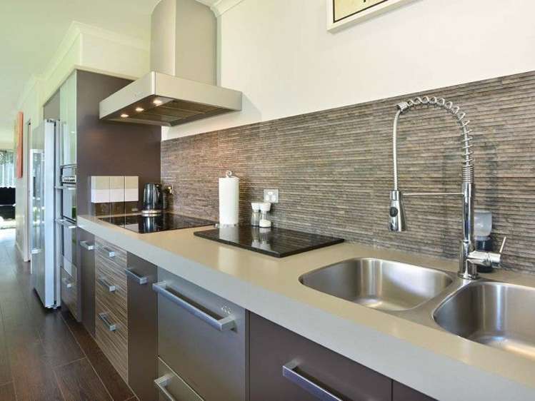 84 Blue Heron Rise Stanmore Bay_6