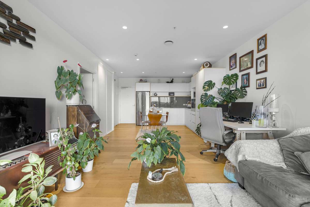 304/64 Victoria Street_5
