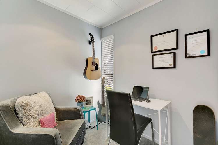 11 Leeward Drive Whitby_10