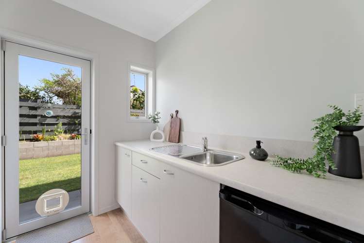 6 Acacia Place Matua_26