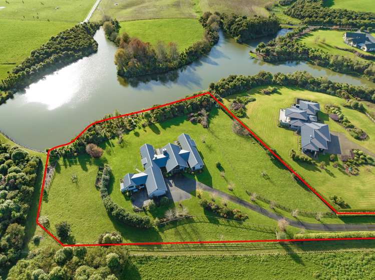 98 Bushlake Way Kingseat_29