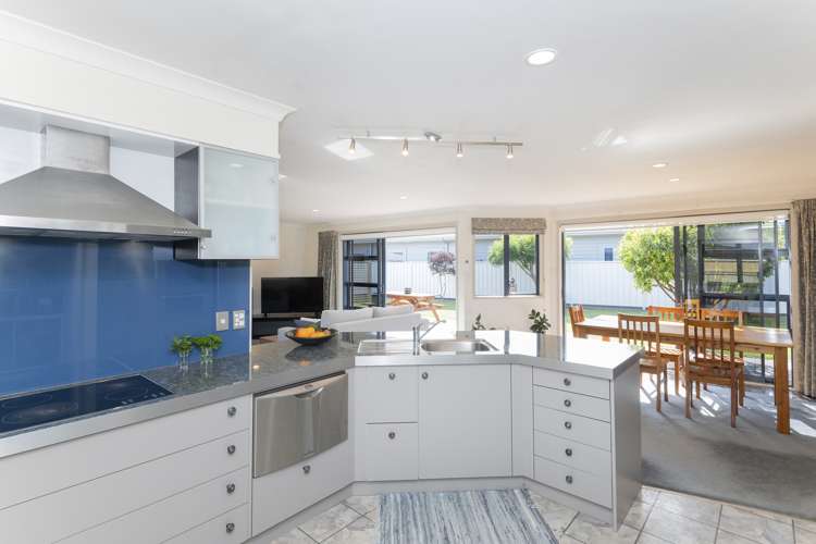 4 Margaret Place Lytton West_2