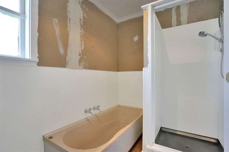 4 Beatty Crescent Hampstead_16