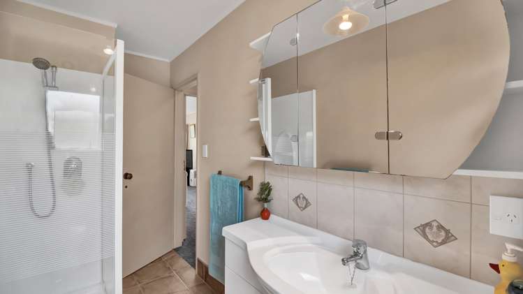 9 Aria Terrace Mokau_14