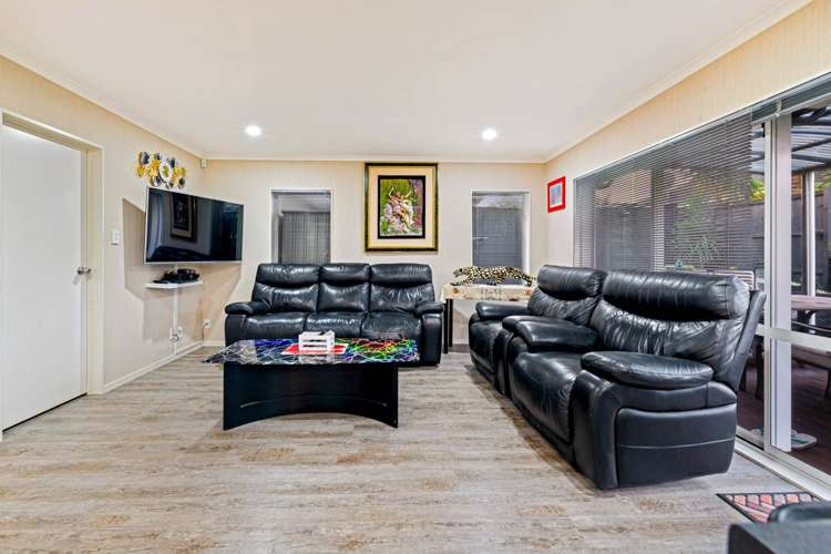 33 Sarteano Drive Manurewa_10