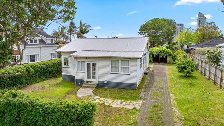 17 Napier Avenue Takapuna_9