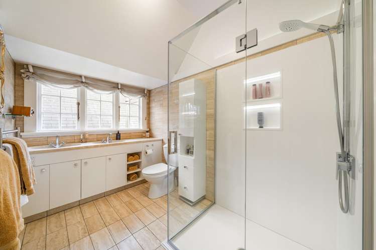 291 Fergusson Drive Heretaunga_21