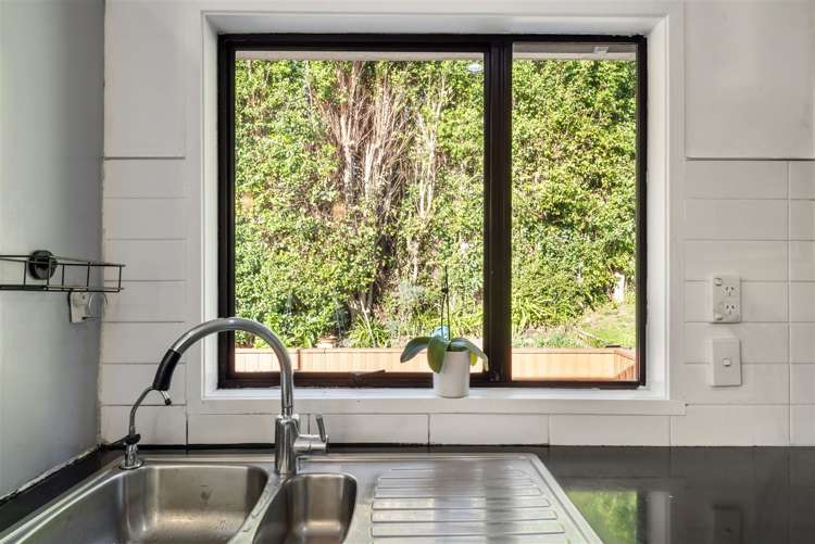 9 Honeysuckle Lane Mairangi Bay_5