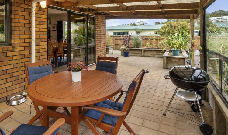 39 Roto Street Hurdon_9