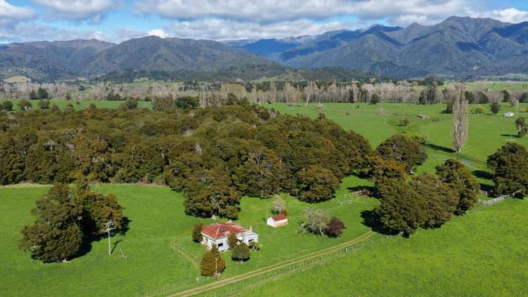84 Loop Road East Takaka_16