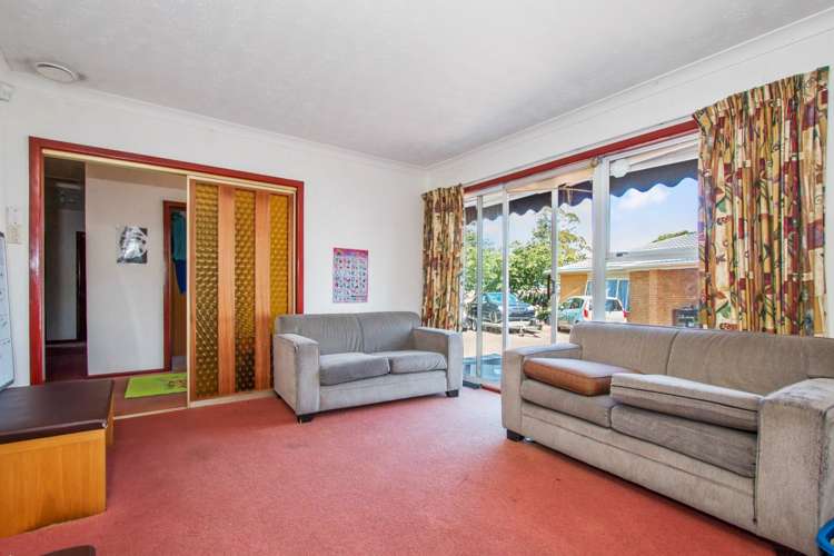 29 Mackenzie Street Te Atatu South_11