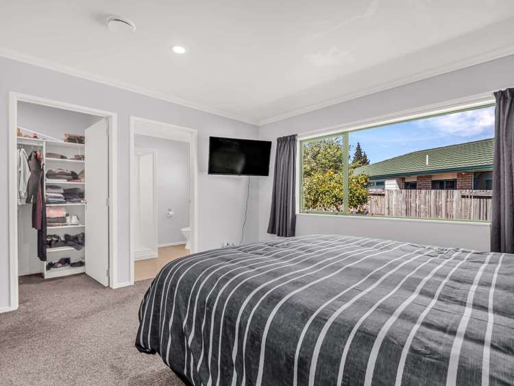 17 Barry Road Waihi_16