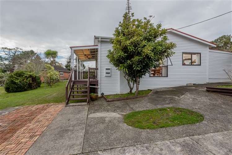 6 Konini Road Titirangi_12