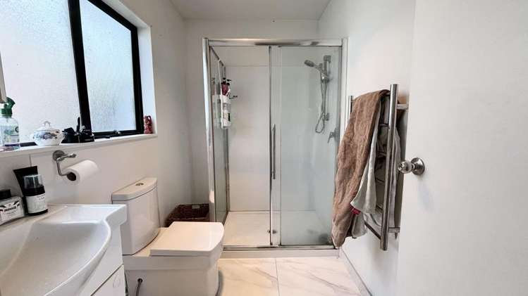 36C Forest Hill Road Henderson_11