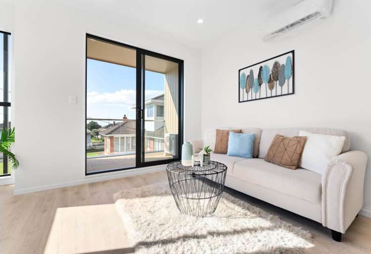 4/4 Toru Street Te Atatu Peninsula_14